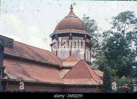 Mahalasa Narayani Tempio è un tempio indù per la dea Mahalasa, il tempio più popolare della Suprema Madre Mahalasa è a Mardol a Goa, che ha più di 450 anni. Foto Stock