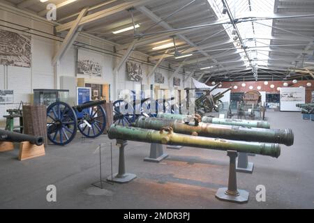 Mostra di armi nella sala di perforazione, Zitadelle, Spandau, Berlino, Germania Foto Stock