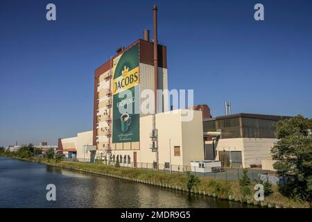 Jacobs Kroenung, tostatura del caffè, Jacobs Douwe Egberts (JDE), Chris-Guefroy-Allee, Neukoelln, Berlino, Germania Foto Stock