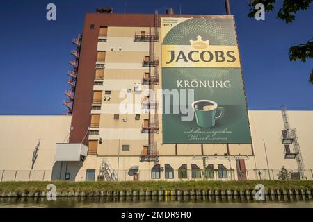 Jacobs Kroenung, tostatura del caffè, Jacobs Douwe Egberts (JDE), Chris-Guefroy-Allee, Neukoelln, Berlino, Germania Foto Stock