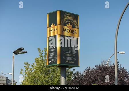 Jacobs Kroenung, tostatura del caffè, Jacobs Douwe Egberts (JDE), Chris-Guefroy-Allee, Neukoelln, Berlino, Germania Foto Stock