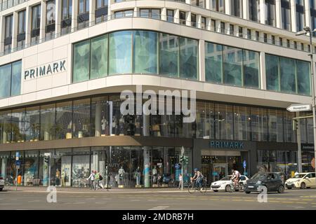 Primark, Zoom, Joachimsthaler Strasse, Charlottenburg, Berlino Germania Foto Stock