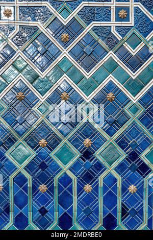 Sfondo astratto con vetri arabi islamici colorati. Foto Stock