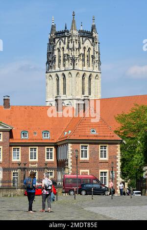 Liebfrauen-Ueberwasserkirche, Ueberwasserkirchplatz, Muenster, Renania settentrionale-Vestfalia, Germania Foto Stock