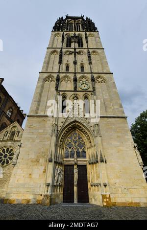 Liebfrauen-Ueberwasserkirche, Ueberwasserkirchplatz, Muenster, Renania settentrionale-Vestfalia, Germania Foto Stock