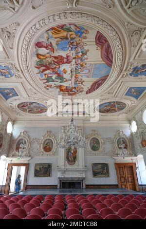 Sala Imperiale dell'Abbazia Imperiale, pittura a soffitto matrimonio di Cana, Abbazia Benedettina Corvey, Hoexter, Nord Reno-Westfalia, Germania Foto Stock