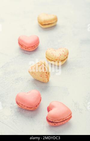 Amaretti dolci amaretti a forma di cuore Foto Stock