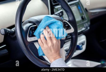 concetto di lavaggio auto e pulizia chimica degli interni Foto stock - Alamy