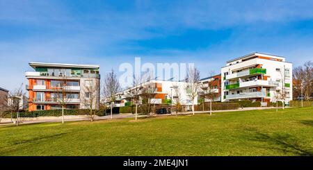 Germania, Baden-Wurttemberg, Waiblingen, Vista panoramica dei moderni appartamenti suburbani Foto Stock