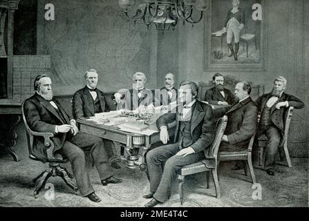 Presidente Hayes e Gabinetto. Le cifre qui riportate sono: Presidente Hayes; J Sherman Sect of Treasury; R W Thompson Secty of Navy; C Devens Attorney Genl; Carl Schurz Secty of Interior; D M Key Postmaster Genl; Wm M Evarts Sect of state; Geo W McCrary Sect of War. Rutherford Birchard Hayes è stato un avvocato e politico americano che ha servito come 19th presidente degli Stati Uniti dal 1877 al 1881, dopo aver prestato servizio negli Stati Uniti Camera dei rappresentanti e come governatore dell'Ohio. Foto Stock