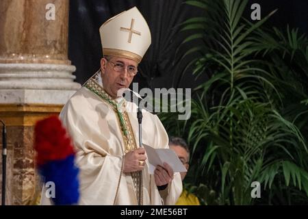 Rieti, Rieti, Italia. 21st Jan, 2023. Vescovo di Bari Giuseppe Satriano, a Rieti, il 21 gennaio 2023, durante l'ordinazione di Don Vito Piccinonna. (Credit Image: © Riccardo Fabi/Pacific Press via ZUMA Press Wire) SOLO PER USO EDITORIALE! Non per USO commerciale! Foto Stock