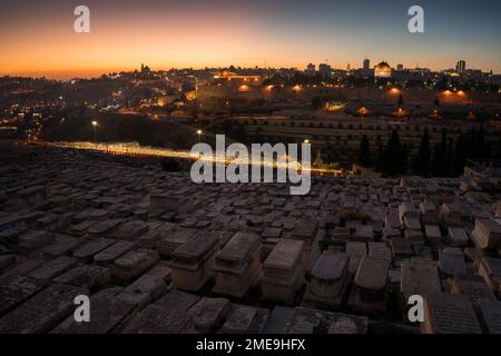 Cupola della roccia vista dal Monte degli Ulivi, Gerusalemme, Israele. Foto Stock