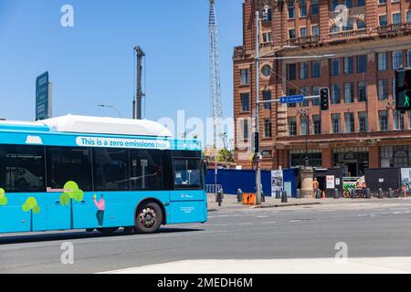 Autobus a emissioni zero Sydney Australia, il programma governativo NSW di tutti gli autobus elettrici a emissioni zero per sostituire gli autobus diesel e a idrogeno entro il 2035 Foto Stock