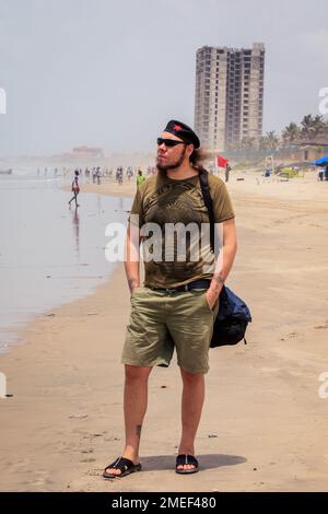 White Man Tourist in Ghana, Africa Foto Stock