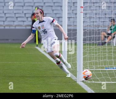 Auckland, Nuova Zelanda, gennaio 21st 2023: Rose Lavelle (16 USA) festeggia il suo primo goal contro le New Zealand Football Ferns all'Eden Park di Auckland, Nuova Zelanda. (Joe Serci / SPP) Foto Stock