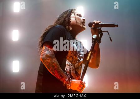 Napoli, Salerno, Italia. 23rd Jan, 2023. James LaBrie del Dream Theater si esibisce durante il ''Top of the World Tour'' live a Palapartenope il 23 gennaio 2023 a Napoli (Credit Image: © Francesco Luciano/ZUMA Press Wire) SOLO PER USO EDITORIALE! Non per USO commerciale! Credit: ZUMA Press, Inc./Alamy Live News Foto Stock