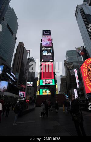 Le luminose luci di New Yorks Times Square Foto Stock
