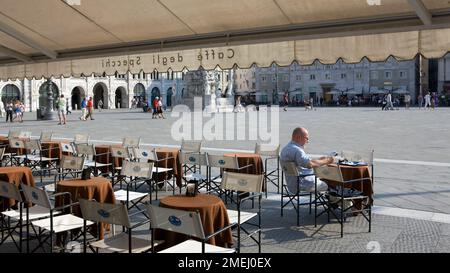 Caffè degli Specchi in Piazza dell'unità d'Italia, a Trieste Foto Stock