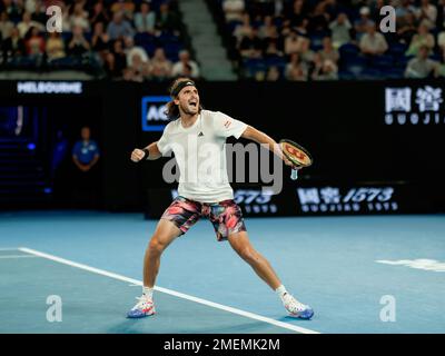 Melbourne Park 24/1/2023. Stefanos TSITSIPAS (GRE) in azione durante i quarti di finale all'Australian Open 2023. Corleve/Alamy Live News Foto Stock