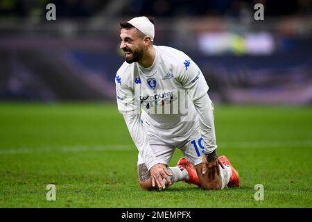 Milano, Italia. 23 gennaio 2023. Francesco Caputo dell'Empoli FC sembra sconsolato durante la Serie Una partita di calcio tra FC Internazionale e Empoli FC. Credit: Nicolò campo/Alamy Live News Foto Stock