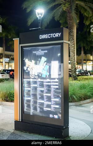 Sunrise, FL, Stati Uniti d'America - 23 gennaio 2023: Elenco commerciale a Sawgrass Mills Foto Stock