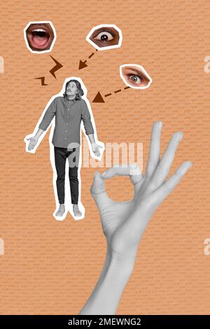 Foto collage verticale di giovane uomo divertente bullo da persone indifferenti problemi fraintendere segno di okey isolato su sfondo di colore beige Foto Stock