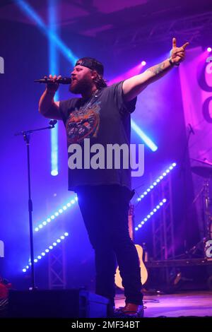 Nate Smith si esibisce al Country on the Ave Music Festival il 12 novembre 2022 a Delray Beach, Florida. (Credito: Paul Fong/immagine dello sport) Foto Stock