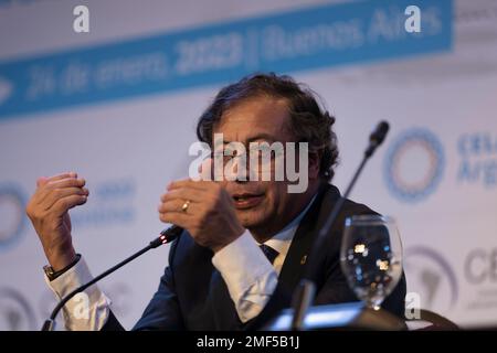 Buenos Aires, Argentina, 24th gennaio 2023. Gustavo Petro, 42nd Presidente della Repubblica di Colombia nella Comunità degli Stati latinoamericani e caraibici (CELAC, nella sigla spagnola). (Credit: Esteban Osorio/Alamy Live News) Foto Stock