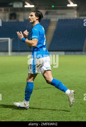 Chesterfield, Derbyshire, Regno Unito. 24th Jan, 2023. Ash Palmer, vincitore della partita di Chesterfield, batte i tifosi di Chesterfield a tempo pieno, durante il Chesterfield Football Club V Altrincham Football Club al Technique Stadium, nella Vanarama National League (Credit Image: Credit: Cody Froggatt/Alamy Live News Foto Stock