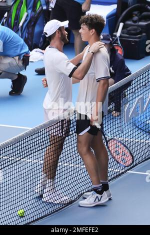 Melbourne, Australia. 25th Jan, 2023. Tommy Paul of USA sconfigge ben Shelton of, USA., . Alla Rod Laver Arena, Melbourne, Australia, il 25 gennaio 2023. Foto di Peter Dovgan. Solo per uso editoriale, licenza richiesta per uso commerciale. Non è utilizzabile nelle scommesse, nei giochi o nelle pubblicazioni di un singolo club/campionato/giocatore. Credit: UK Sports Pics Ltd/Alamy Live News Foto Stock