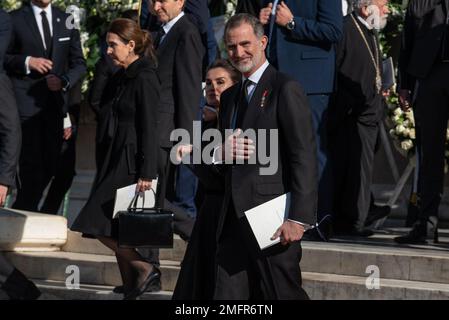 Atene, Grecia. 16th gennaio 2023. Re Felipe di Spagna e la regina Letizia di Spagna partecipano ai funerali dell'ex re Costantino II di Grecia presso la Cattedrale Metropolitana di Atene. Credit: Nicolas Koutsokostas/Alamy Stock Photo. Foto Stock