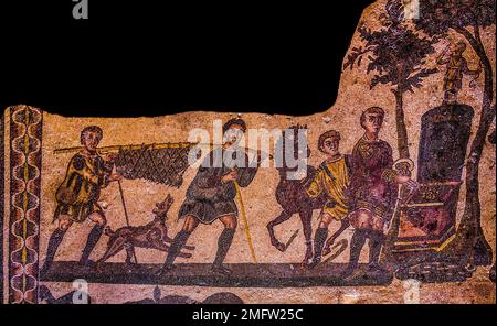 Trasporto di un cinghiale, camera del piccolo Jahgd, pavimento in mosaico, 3rd, 4th c. Villa romana di lusso, Villa Romana del Casale, Piazza Armerina, Sicilia Foto Stock