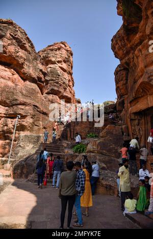 Badami, Karnataka, India - Ott 26 2022: Templi nelle grotte di Badami a Karnataka, India Foto Stock