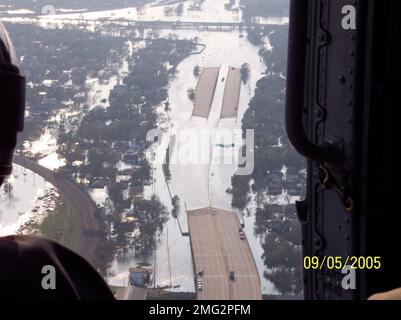 Profilo della documentazione ICP - unità di supporto per sistemi elettronici New Orleans - 26-HK-162-62. Uragano Katrina Foto Stock