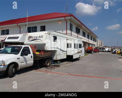 ESU Incident Command Post New Orleans - varie - 26-HK-308-25. Uragano Katrina Foto Stock