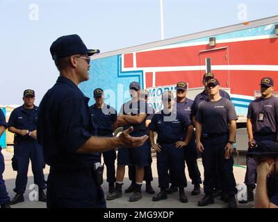 Personale della Guardia Costiera - Katrina e Rita - 26-HK-337-25. Uragano Katrina Foto Stock
