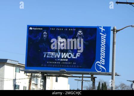 Los Angeles, California, USA 25th Gennaio 2023 Una visione generale dell'atmosfera di Teen Wolf The Movie Billboard il 25 Gennaio 2023 a Los Angeles, California, USA. Foto di Barry King/Alamy Stock Photo Foto Stock