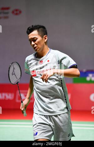 Giacarta, Indonesia. 26th Jan, 2023. Nishimoto Kenta del Giappone reagisce durante il secondo turno maschile contro Brian Yang del Canada al torneo di badminton Indonesia Masters 2023 a Giacarta, Indonesia, 26 gennaio 2023. Credit: Xu Qin/Xinhua/Alamy Live News Foto Stock