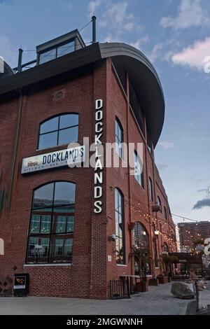 Restaurant Docklands, Wilmington's Riverfront, Wilmington, Delaware, Stati Uniti Foto Stock