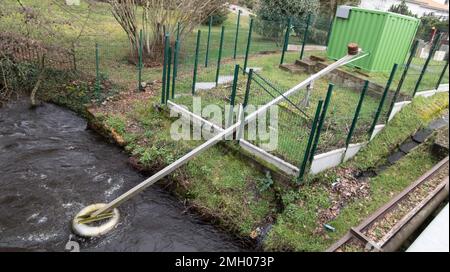 Sonda idrometrica per boa di misura del livello dell'acqua fluviale Foto Stock