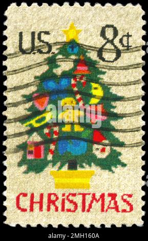 USA - CIRCA 1973: Uno Stamp stampato negli USA mostra l'albero di Natale a Needlepoint, circa 1973 Foto Stock
