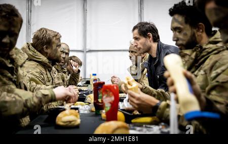 CONSTANTA - Wopke Hoekstra, Ministro degli Affari Esteri durante la sua visita all'Aeroporto Internazionale Mihail Kogalniceanu. Il ministro visita le truppe olandesi e francesi. ANP KOEN VAN WEEL netherlands OUT - belgium OUT Credit: ANP/Alamy Live News Foto Stock