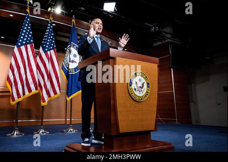 Washington, Stati Uniti. 26th Jan, 2023. STATI UNITI Il rappresentante Hakeem Jeffries (D-NY) che parla alla sua conferenza stampa settimanale negli Stati Uniti Capitol. (Foto di Michael Brochstein/Sipa USA) Credit: Sipa USA/Alamy Live News Foto Stock