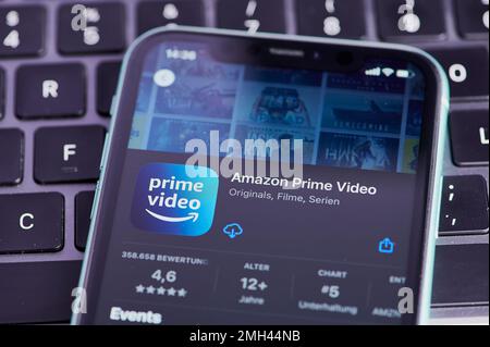 Mainz, Germania - 25 settembre 2022: Icona dell'app video Amazon prime su uno smartphone tedesco nell'app store Foto Stock