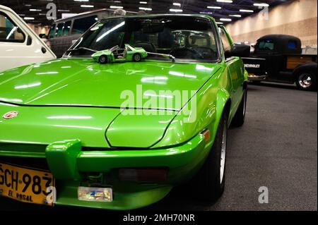 Fiat auto classiche visto durante il MCM Car Show a Bogotà, Colombia, il più grande auto show in america latina, il 20 gennaio 2022. Foto Stock