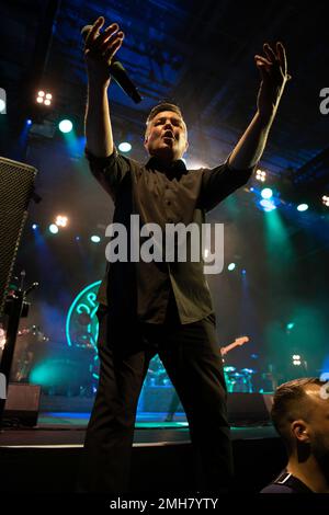 American Celtic punk e da Boston, Dropkick Murphys in concerto dal vivo ad Hannover, germania Foto Stock