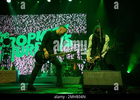 American Celtic punk e da Boston, Dropkick Murphys in concerto dal vivo ad Hannover, germania Foto Stock