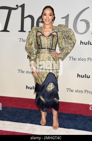 Los Angeles, Stati Uniti. 26th Jan, 2023. Angela Rye arriva alla "The 1619 Project" di Hulu, Los Angeles Premiere, tenutasi presso l'Academy Museum of Motion Pictures di Los Angeles, CA il 26 gennaio 2023. © Janet Gough / AFF-USA.COM Credit: AFF/Alamy Live News Foto Stock