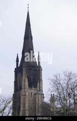 Chiesa di San Marco a Hamilton Terrace, St John's Wood, Londra, distrutta da un blaze che ha avuto inizio nelle prime ore del mattino. 80 vigili del fuoco hanno frequentato la chiesa di Londra nord-occidentale, patrimonio dell'umanità, che è stata descritta come un "tesoro architettonico e storico". Data immagine: Venerdì 27 gennaio 2023. Foto Stock