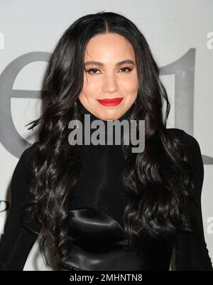 Los Angeles, California, Stati Uniti. 26th Jan, 2023. Jurnee Smollett partecipa al Los Angeles Red Carpet Premiere Event per il "The 1619 Project" di Hulu all'Academy Museum of Motion Pictures il 26 gennaio 2023 a Los Angeles, California. Credit: Jeffrey Mayer/JTM Photos/Media Punch/Alamy Live News Foto Stock